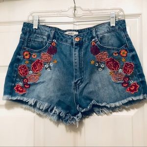 Forever 21 Distressed Denim Cutoff Jean Shorts 30